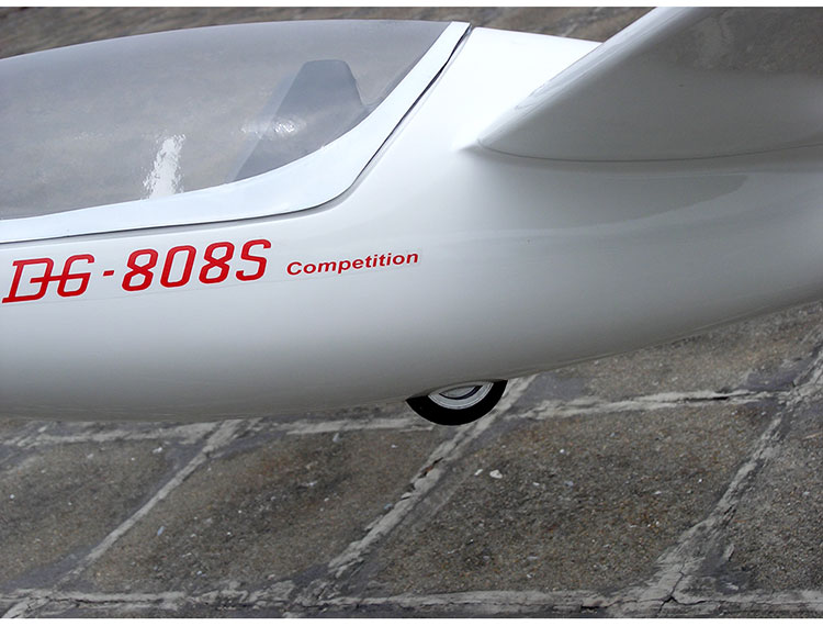 DG-808S Slope Glider